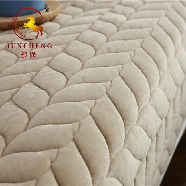 Anti Slip Sofa Cover (2)